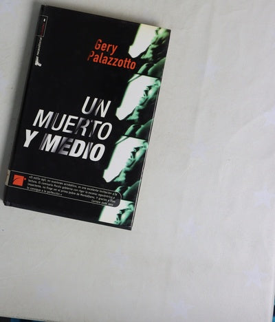 Un muerto y medio