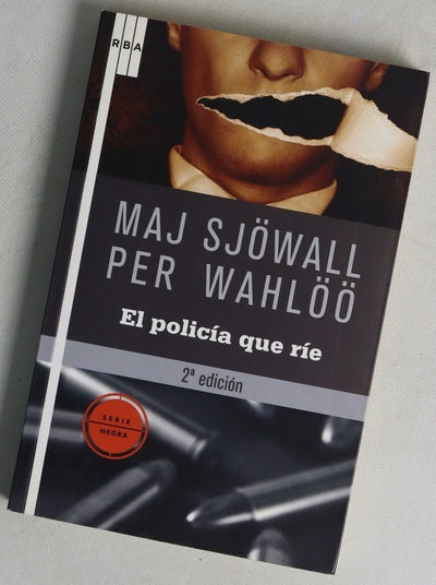 El policía que ríe