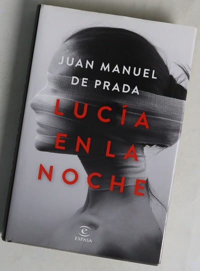 Lucía en la noche