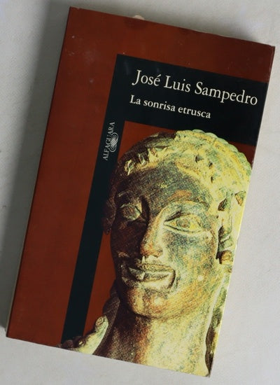 La sonrisa etrusca
