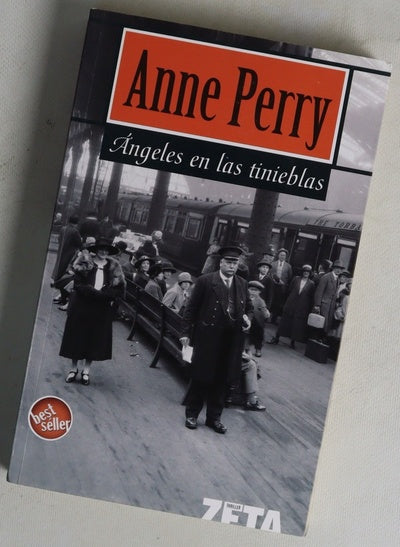 Ángeles en las tinieblas