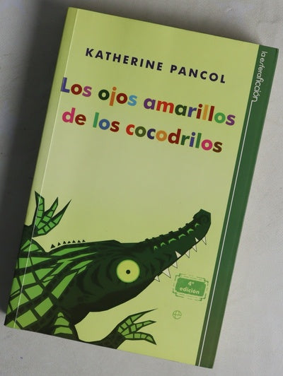 Los ojos amarillos de los cocodrilos
