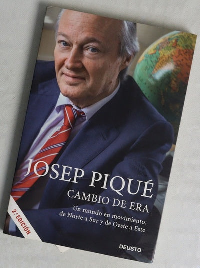 Cambio de era : un mundo en movimiento : de Norte a Sur y de Este a Oeste