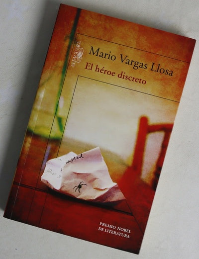 El héroe discreto