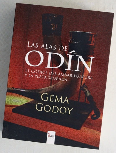 Las alas  de Odín : el códice del ámbar púrpura y la plata sagrada