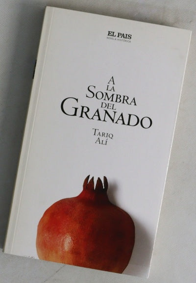 A la sombra del granado