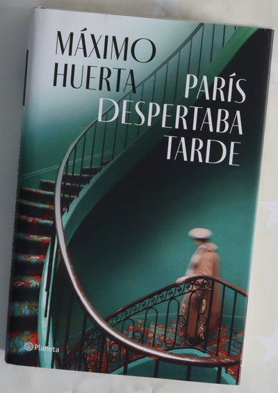 París despertaba tarde