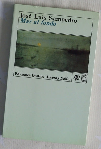Mar al fondo
