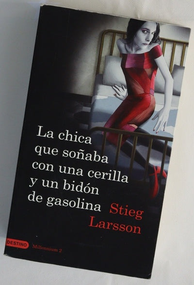 La chica que soñaba con una cerilla y un bidón de gasolina