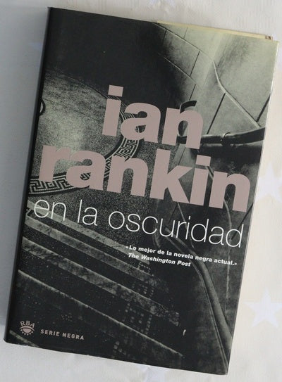 En la oscuridad