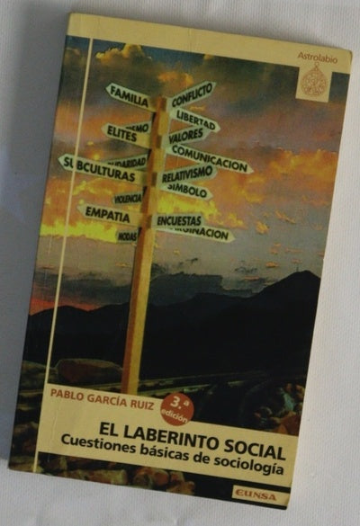 El laberinto social cuestiones básicas de sociología