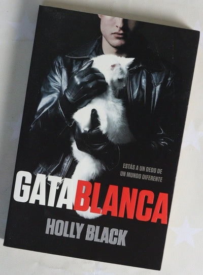 Gata blanca