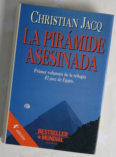 La pirámide asesinada