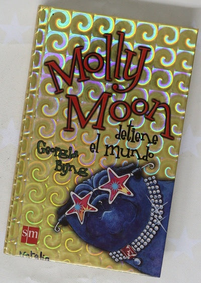 Molly Moon detiene el mundo
