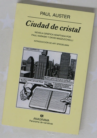 Ciudad de cristal novela gráfica adaptada por Paul Karasik y David Mazzucchelli