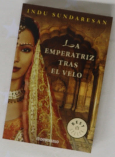 La emperatriz tras el velo