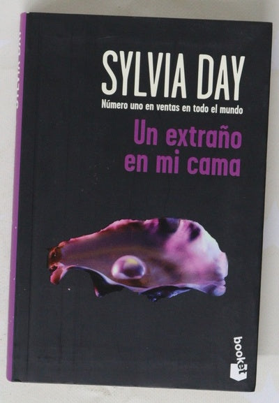 Un extraño en mi cama