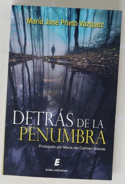 Detrás de la penumbra