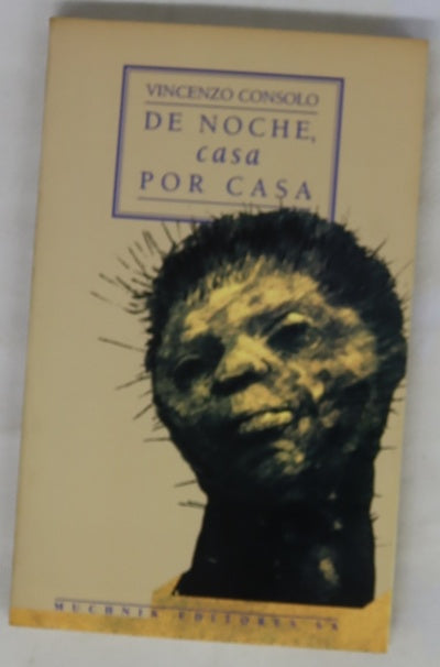 De noche, casa por casa