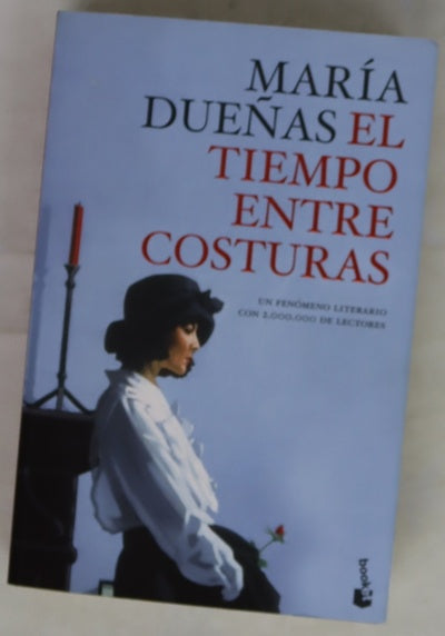 El tiempo entre costuras