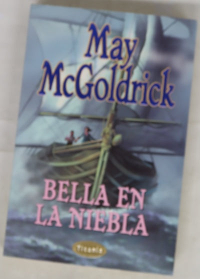 Bella en la niebla