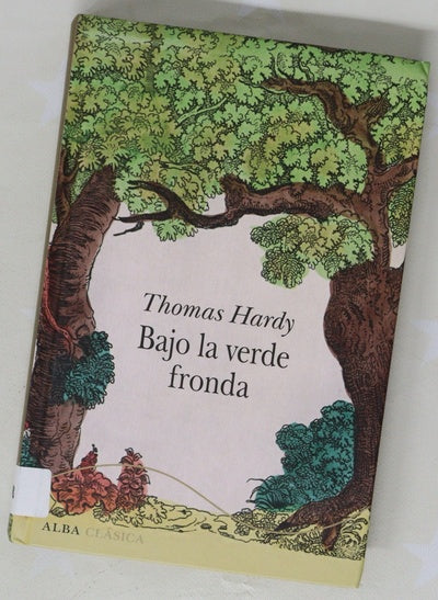 Bajo la verde fonda