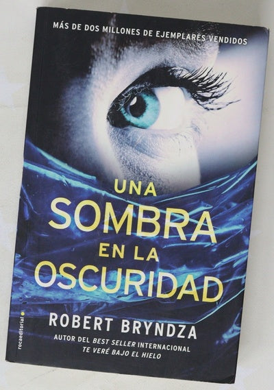 Una sombra en la oscuridad