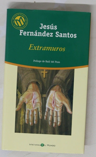 Extramuros