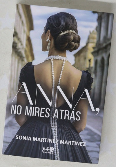 Anna, no mires atrás