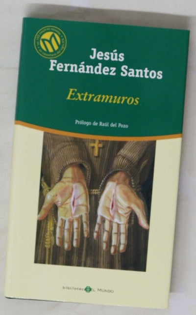 Extramuros