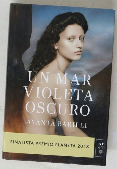 Un mar violeta oscuro