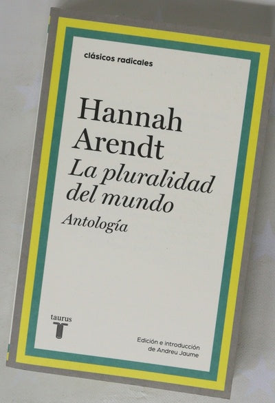 La pluralidad del mundo : antología