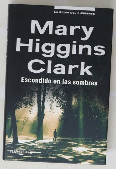 Escondido en las sombras