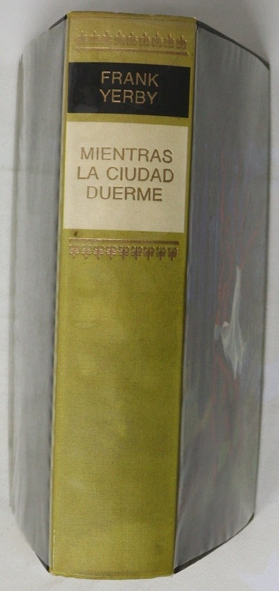 Mientras la ciudad duerme