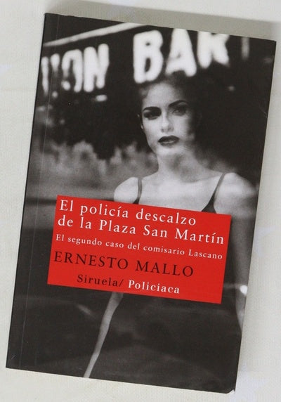 El policía descalzo de la Plaza San Martín