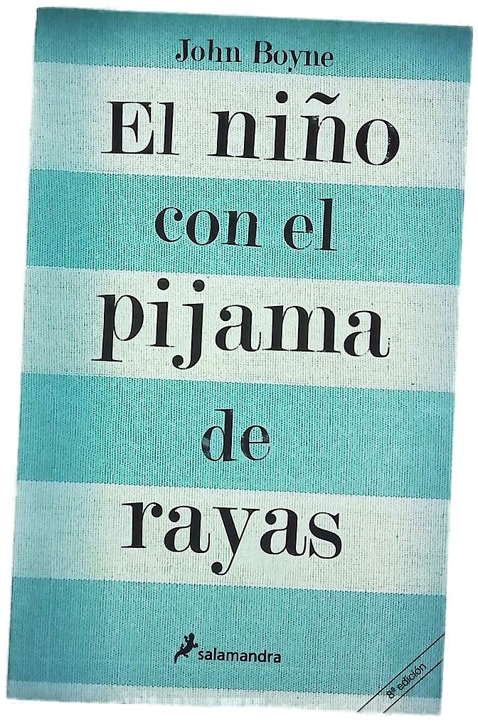El niño con el pijama de rayas