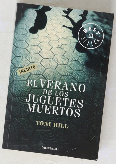 El verano de los juguetes muertos