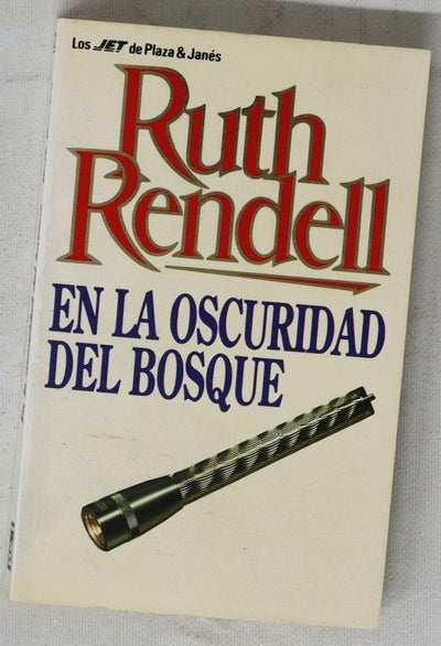 En la oscuridad del bosque