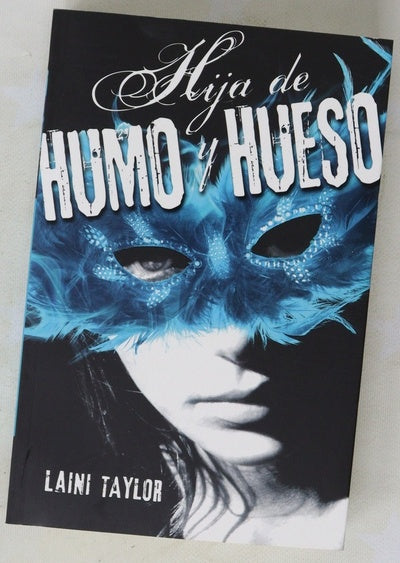 Hija de humo y hueso
