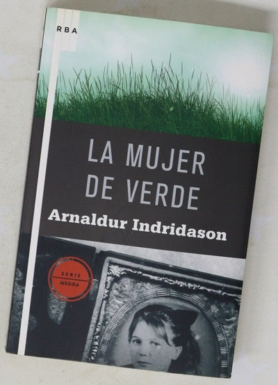 La mujer de verde