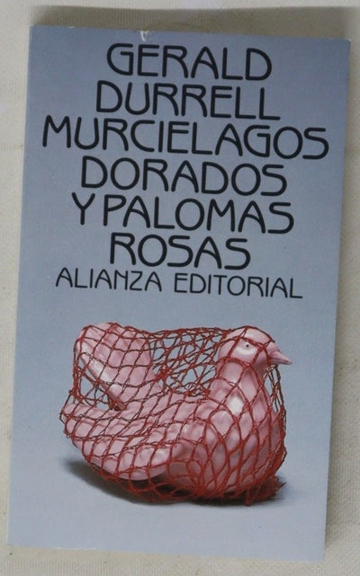 Murciélagos dorados y palomas rosas