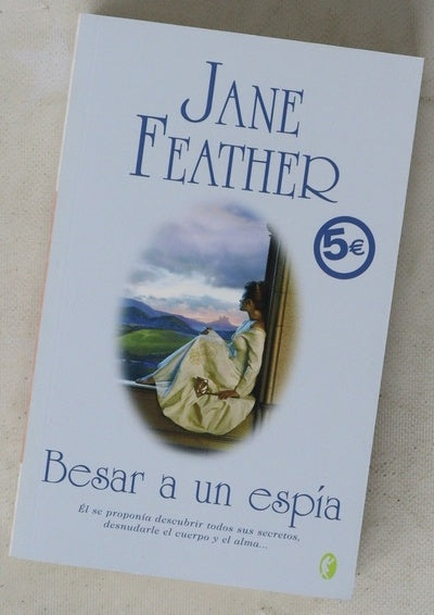 Besar a un espía