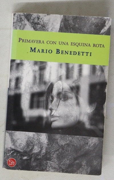 Primavera con una esquina rota