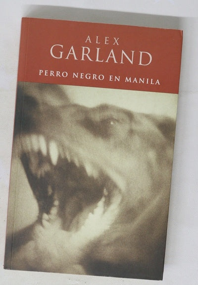 Perro negro en Manila