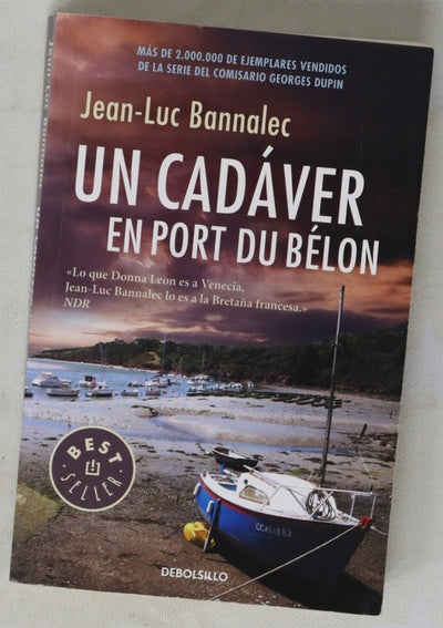 Un cadáver en Port du Bélon