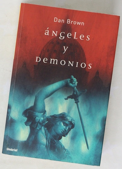 Ángeles y demonios