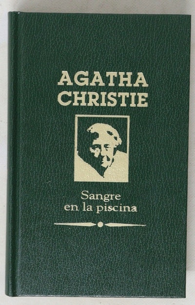 Sangre en la piscina