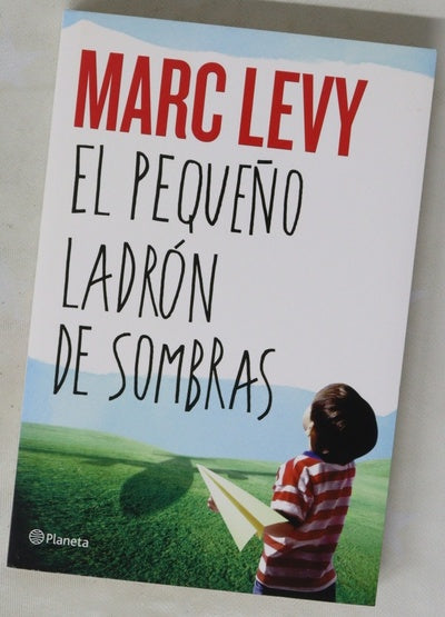 El pequeño ladrón de sombras