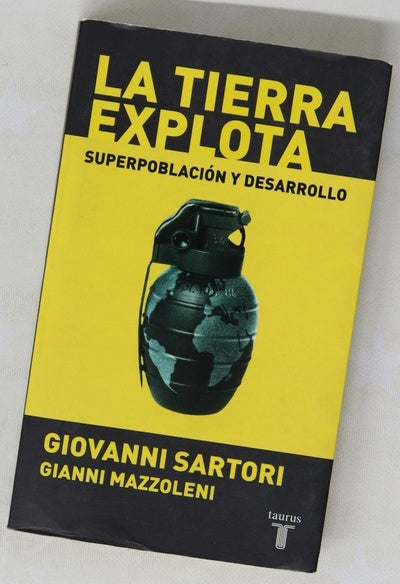 La tierra explota superpoblación y desarrollo
