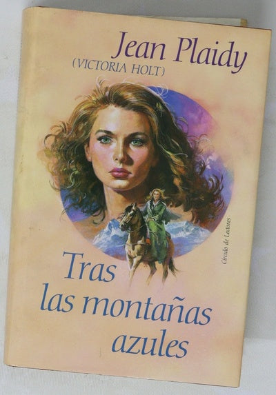 Tras las montañas azules